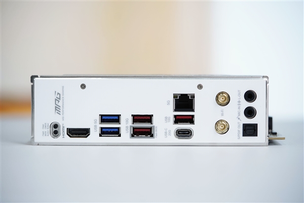 on9star登錄：ITX小巧强悍！微星MPG B850I EDGE TI WIFI图赏